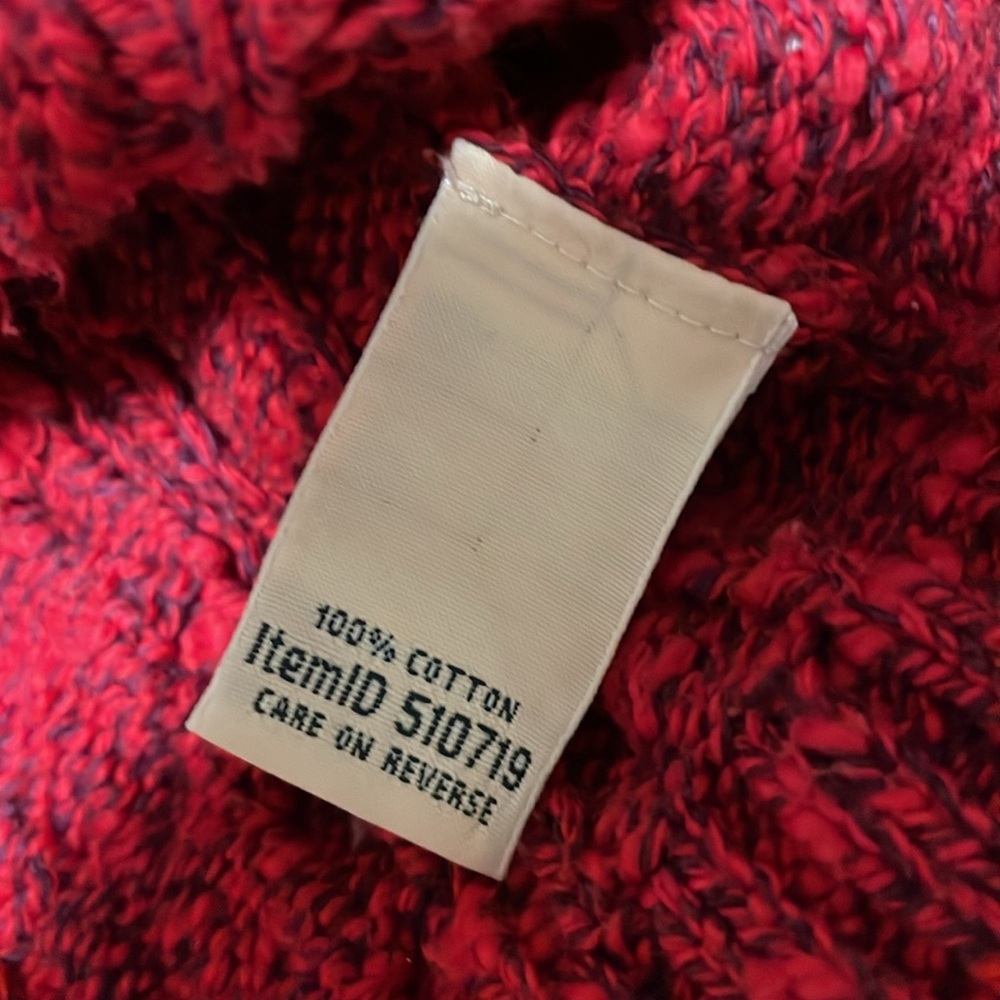 Red Cable Knit Sweater - Picture 3 of 3